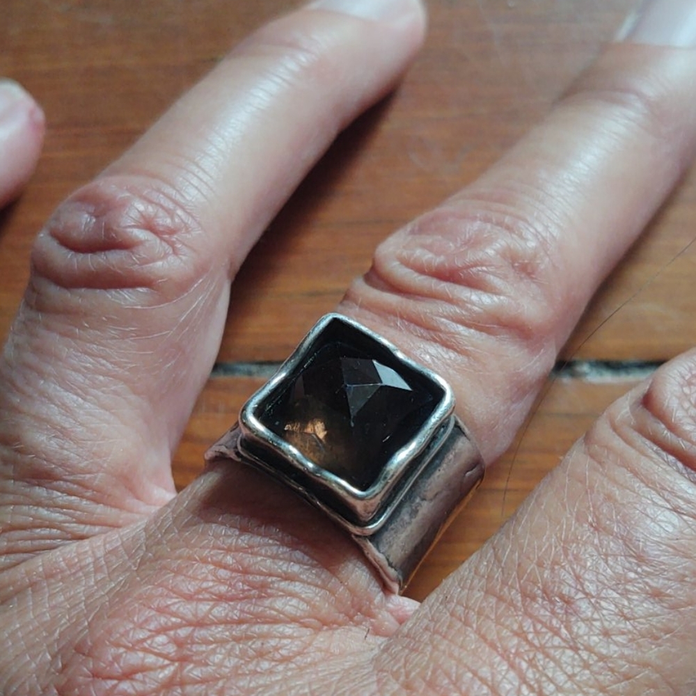 Ring - Picture 4 of 4
